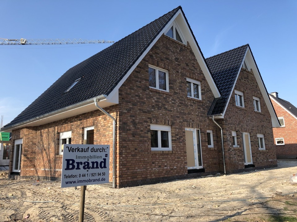 Neubau von acht KfW-55 Doppelhaushälften in Varel - Noch 6 verfügbar